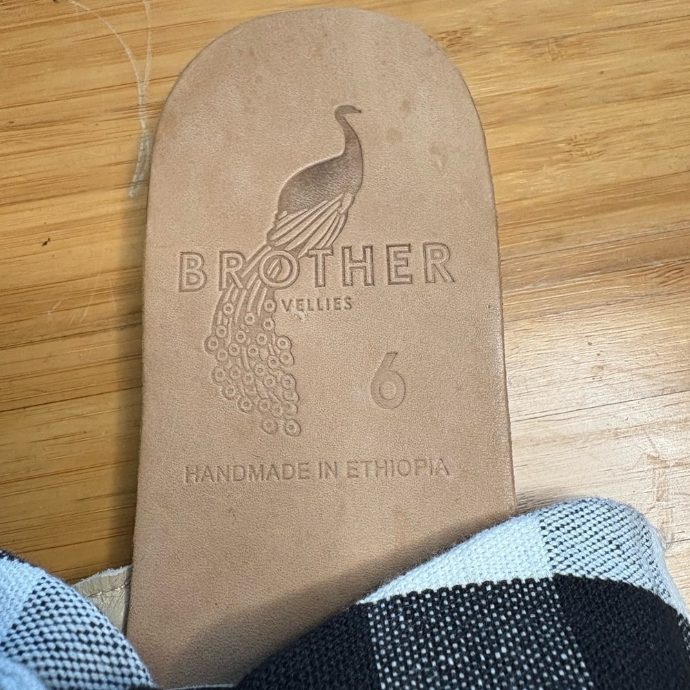 Euc Brother Vellies-Burkina Slide Montauk Picnic Sandals. Size 6 — image 3 of 5